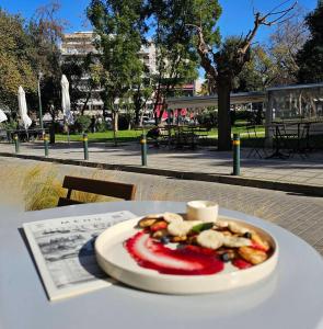 Pagrati Sunlit Penthouse