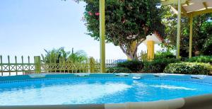 Villa "Eva" - Entire Seaview Holiday Home - 3 Walk Beach - Families, Groups & Longer Stays