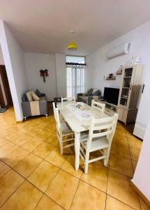 Spacious Coastal Retreat - Golem Beach Near Durrës