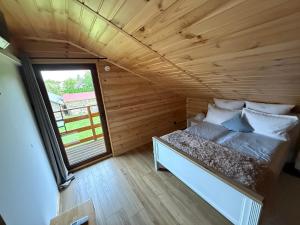 Domek pod świerkiem