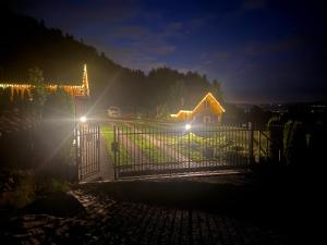 Chatka na Skraju Lasu