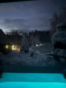 Osada Skoczkowo komfortowe domki z prywatnymi wannami hot-tub nad jeziorem- sauna- balia- prywatny staw wędkarski