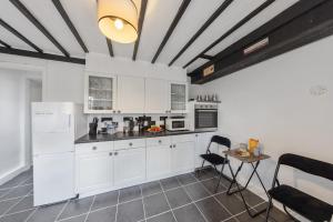 Thorold House Charming house for long stays