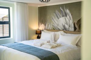 Protea Living Suite - Private Apartment with pool, internet, parking and gym