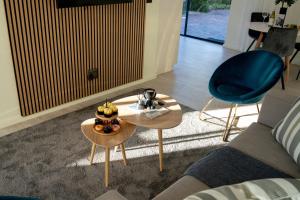 Protea Living Suite - Private Apartment with pool, internet, parking and gym