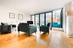 Loft Apartment in Farringdon with a Terrace