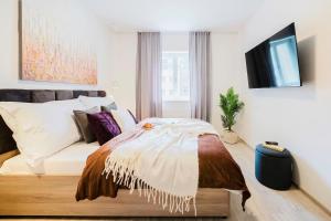 Prague Days - Bright Apartments with AC near Vyšehrad Castle