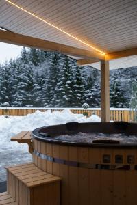 Hanul și Păstrăvăria Țibău