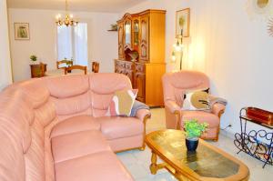 Garden House 3 chambres, parking privé, 15min La Rochelle, 20min île de ré, proche golf de la prée, wifi,