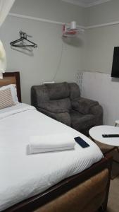 Furnished bedsitter at section 58