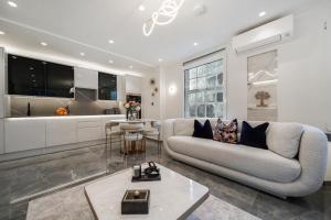 Bryanston Apartments