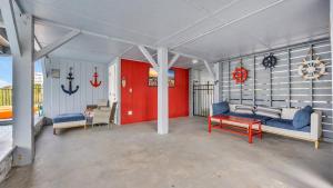 Captains Cove - Pool Rooftop and Inlet Views