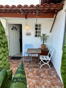 Petit Bonheur - Calm Intimate - Terrace & Beach