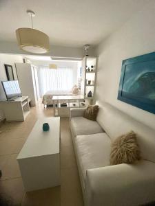 Frente al mar varese