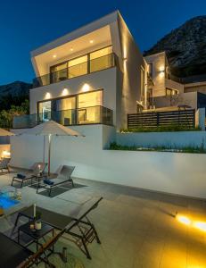 Exclusive Villa Belenum with breakfast,gym,sauna