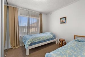 Seaside Retreat Steps from Hove Beach