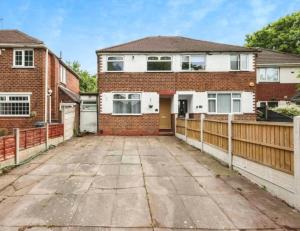 Entire luxury house Free Parking accommodations for contractors and long stays