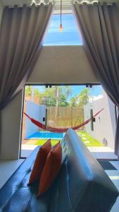 LOFT Rio 102 - Refúgio Romântico Inclusivo com Piscina Privativa - bem prox a Vilas Gastronômicas, Polo de Artesanato e Associação Peixe-boi