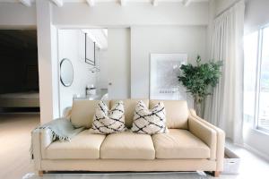 prani B ploenchit 2BR luxe suite 1MIN to BTS