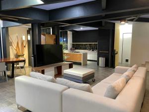 Casa Gigante de lujo, con piscina privada, 4 amplias habitaciones con baño privado