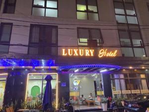 Khách sạn LUXURY