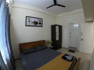 Happy Holiday inn service apartment