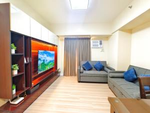 2606T4 Avida Riala IT Park 2 Bedroom Unit T4 55 Smart TV