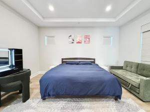 #Marbella Lane - Spacious 4BR Modern Family Home!