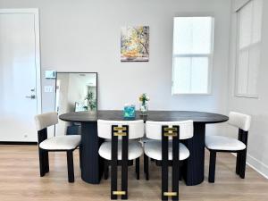 #Marbella Lane - Spacious 4BR Modern Family Home!