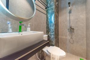 RedDoorz Plus Near SP Plaza Batu Aji Batam