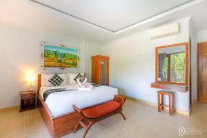 Tinggian Hill Retreat