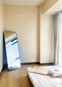 Basil 1BR Staycation Gentry Manor Near Okada & NAIA Airport