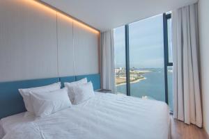 A La Carte Ha Long Bay Managed by Anstay