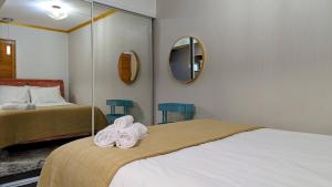 Apartment Near Queen Vic Market and Melbourne Central Station - Parking On Request