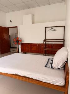 Budget Single Room