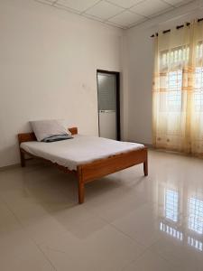 Budget Single Room