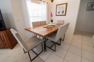 Under new management - 5-star golf course house