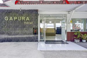 OYO 94772 Gapura Hotel