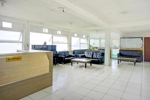 OYO 94772 Gapura Hotel