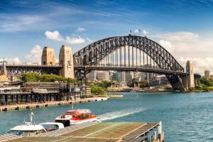 KozyGuru | Sydney CBD | Modern City Retreat