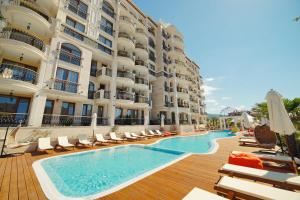 Harmony Suites Saint Vlas