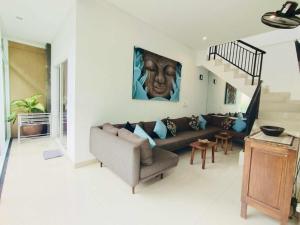 OASIS 66 Villa - Heart of LegianSeminyak - Double Six