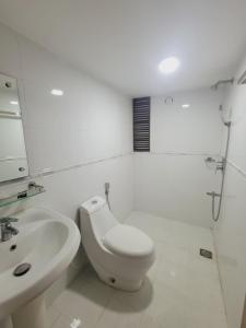 Lavish Ac Private Room Near Airport, 300 ft