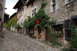 Hotels Logis Hotel Le Petit Casset : photos des chambres