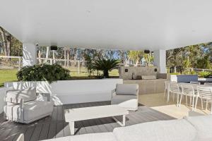 La La Land by Coast Hosting