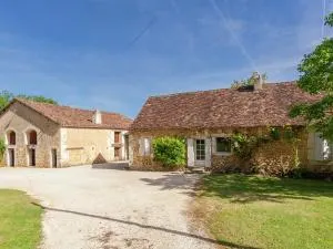 Impressive restored farmhouse with pool - دوفيل