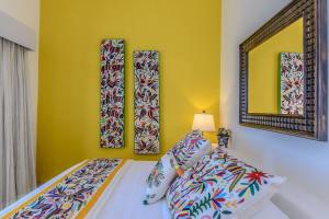 Gorgeous Villa with Panoramic Views in Pedregal