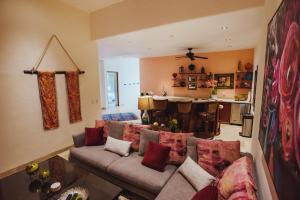 Gorgeous Villa with Panoramic Views in Pedregal