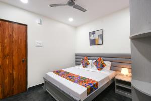 FabHotel Yendluris Abode