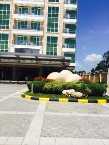 2BR Condo near IT Park Cebu and Ayala Cebu with WiFi